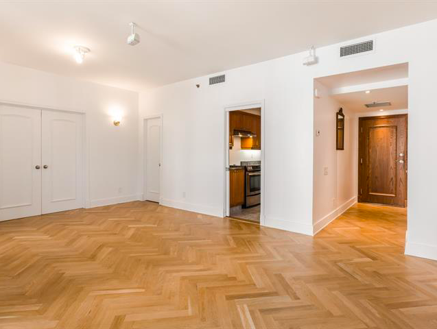 White Oak Flooring Gallery Image 1