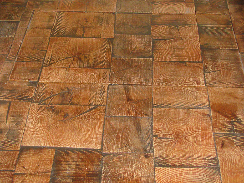 End grain flooring